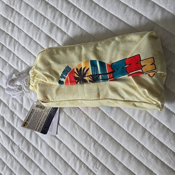 NWT Beach Towel in tie sack towel BEACHTECH - Picture 2 of 5